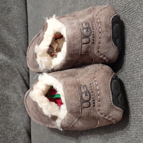 UGG SLIPPER MENS - Picture 4 of 8